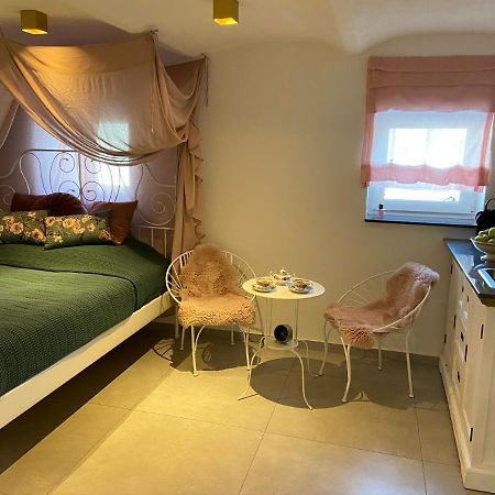 Luxus Ferienwohnung Mit Whirlpool Runkel Exterior photo